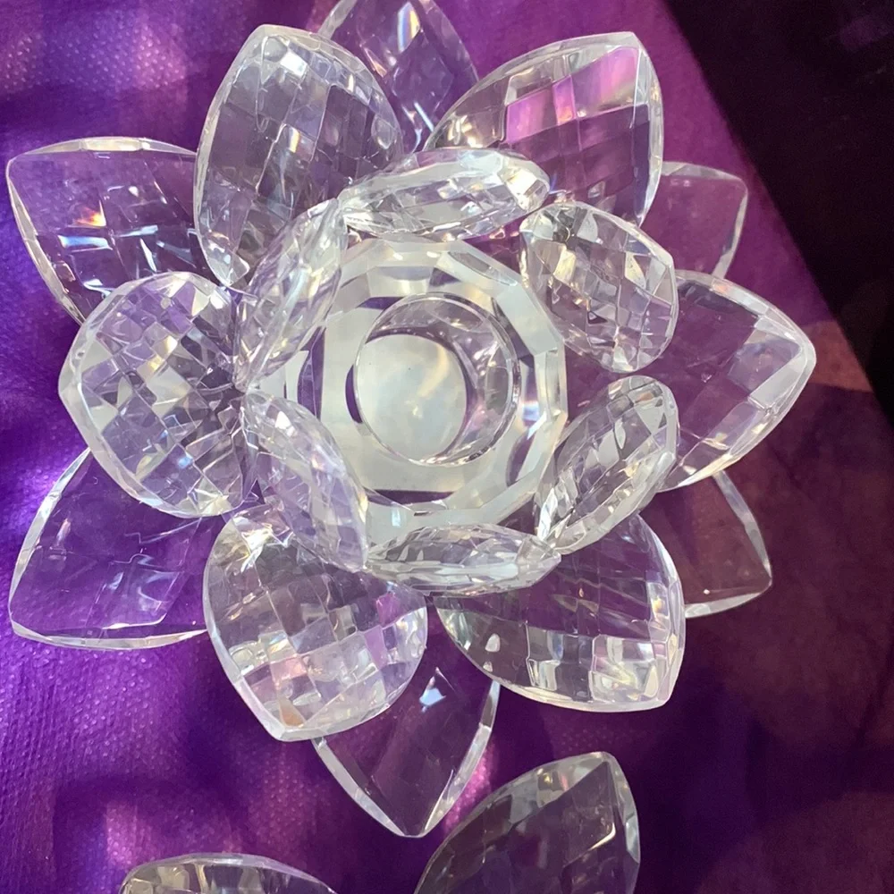 Pair of new in box crystal lotus candleholders